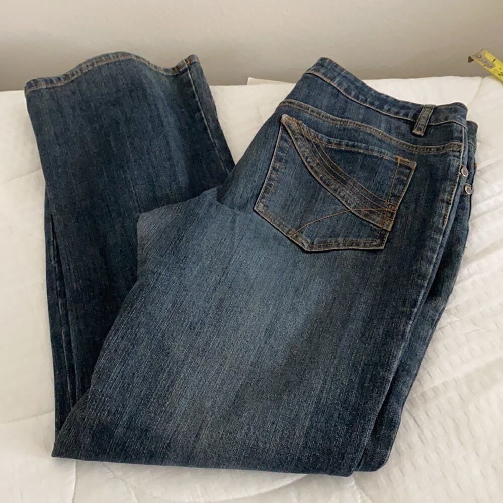 CAbi Woman’s High Rise Jeans Bootcut 6 fits like a 12
